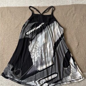 Express Black and Gray Abstract Print Workout Tank Top